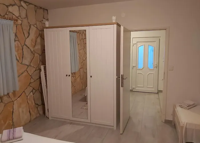 By The Sea Milna, - 8917 Lejlighed *